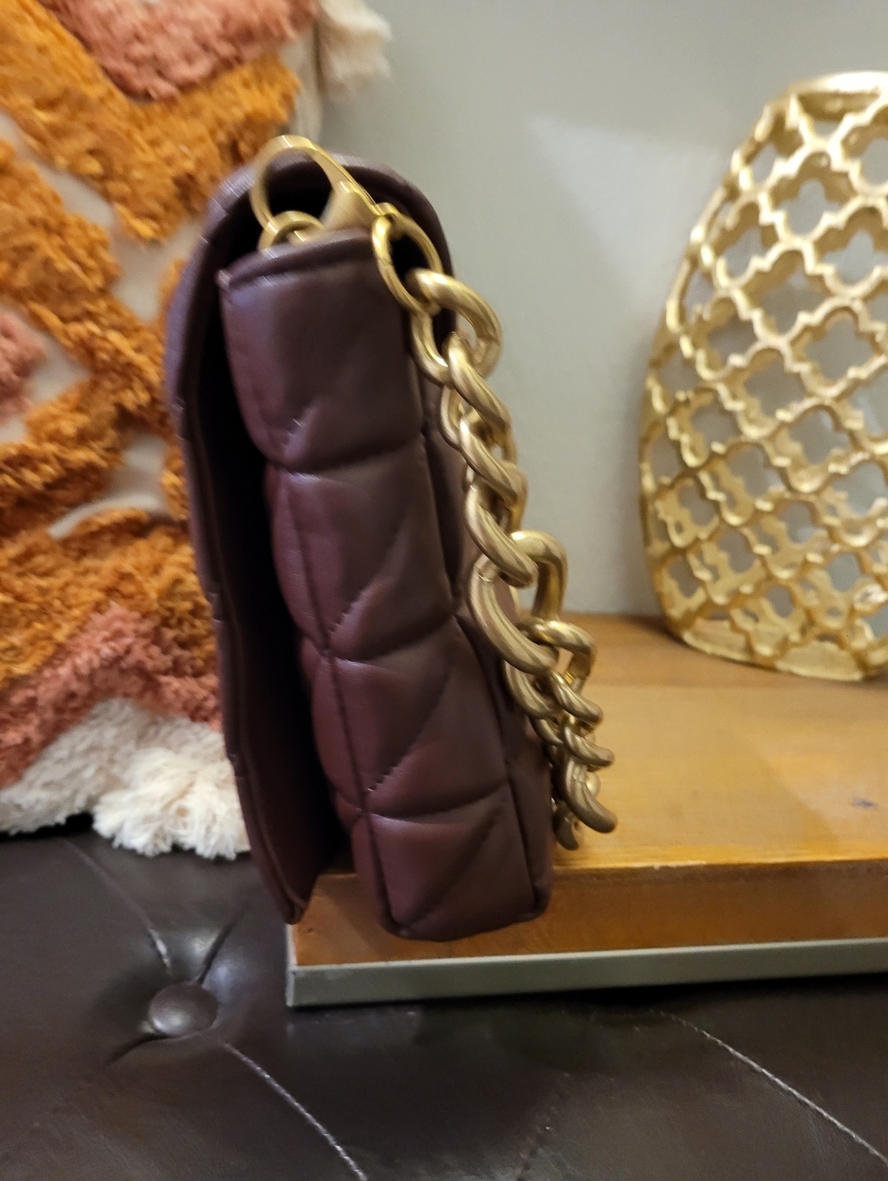 Quilted Chocolate Brown Shoulder Bag with Chunky Gold Chain - Picture 5 of 12
